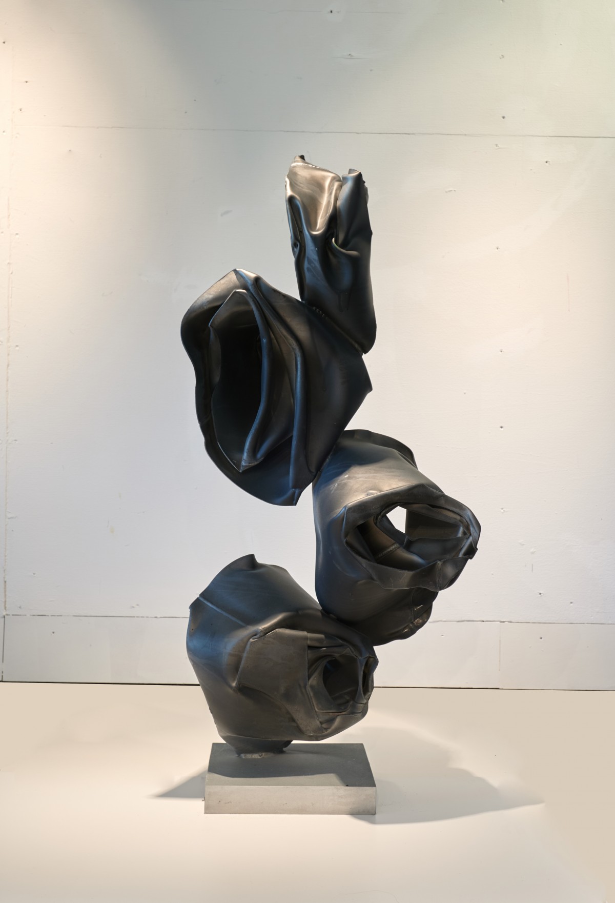 Black Matt Lupine Sculpture by Arne Quinze - 4